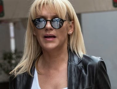 Σάσα Σταμάτη: Καυτό τσιφτετέλι στην πρεμιέρα της στο ΣΚΑΙ (βίντεο)